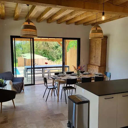 Les Maisons De Jeanne Hébergement de vacances Saint-Vincent-de-Cosse