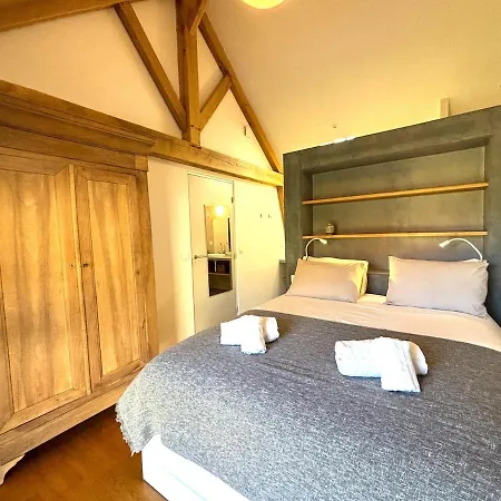 Les Maisons De Jeanne 펜션 *